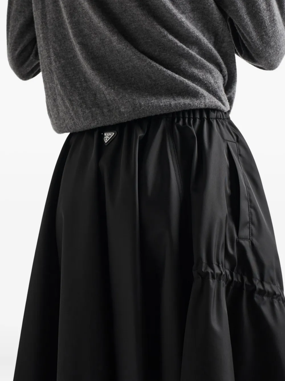 Prada patch-pocket drawstring midi skirt Zwart