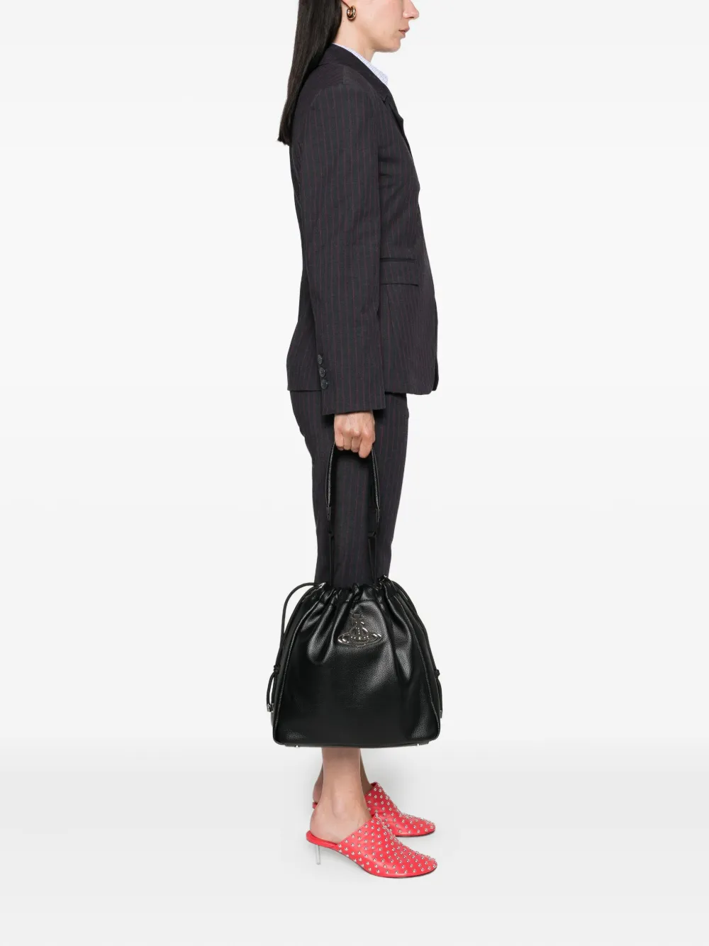 Vivienne Westwood medium Hilary orb-embellished bucket bag Zwart
