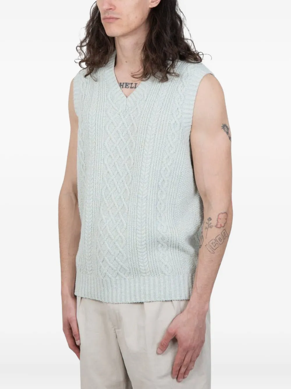 AMI Paris cable-knit V-neck sweater vest Blauw