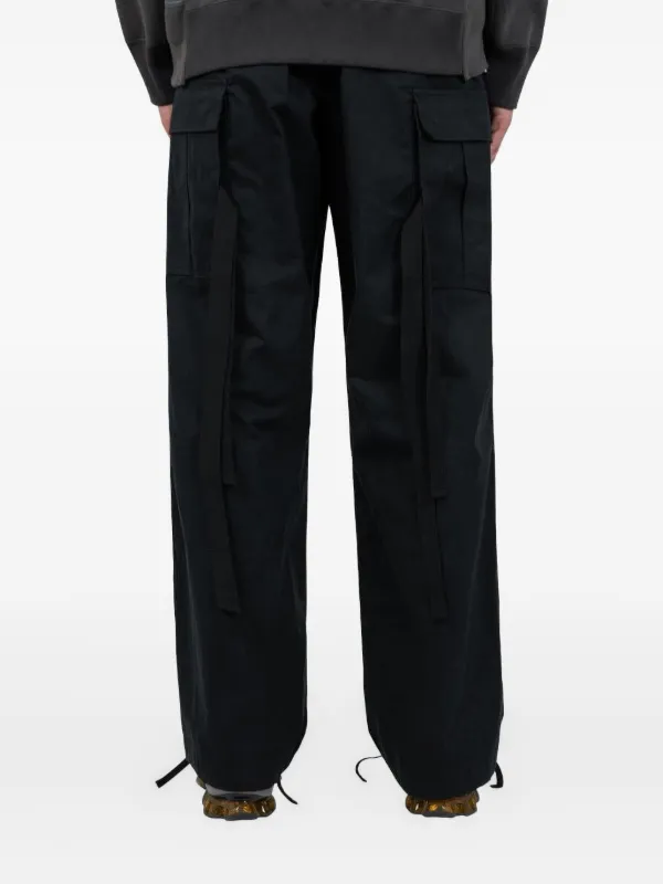 sacai リップストップ カーゴパンツ Sacai リップストップ カーゴパンツ | ブラック | FARFETCH JP