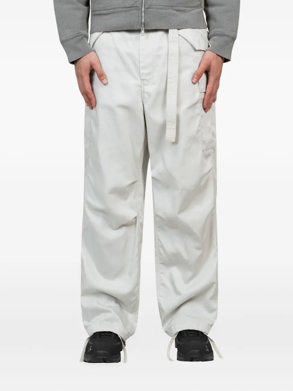 Sacai cargo-pocket trousers Wit