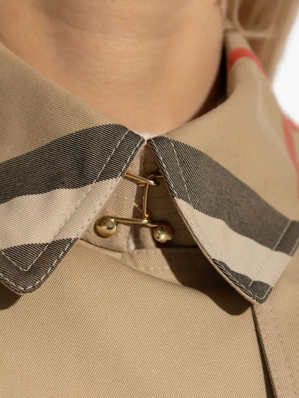 Burberry Jas met geruite kraag en ceintuur Beige