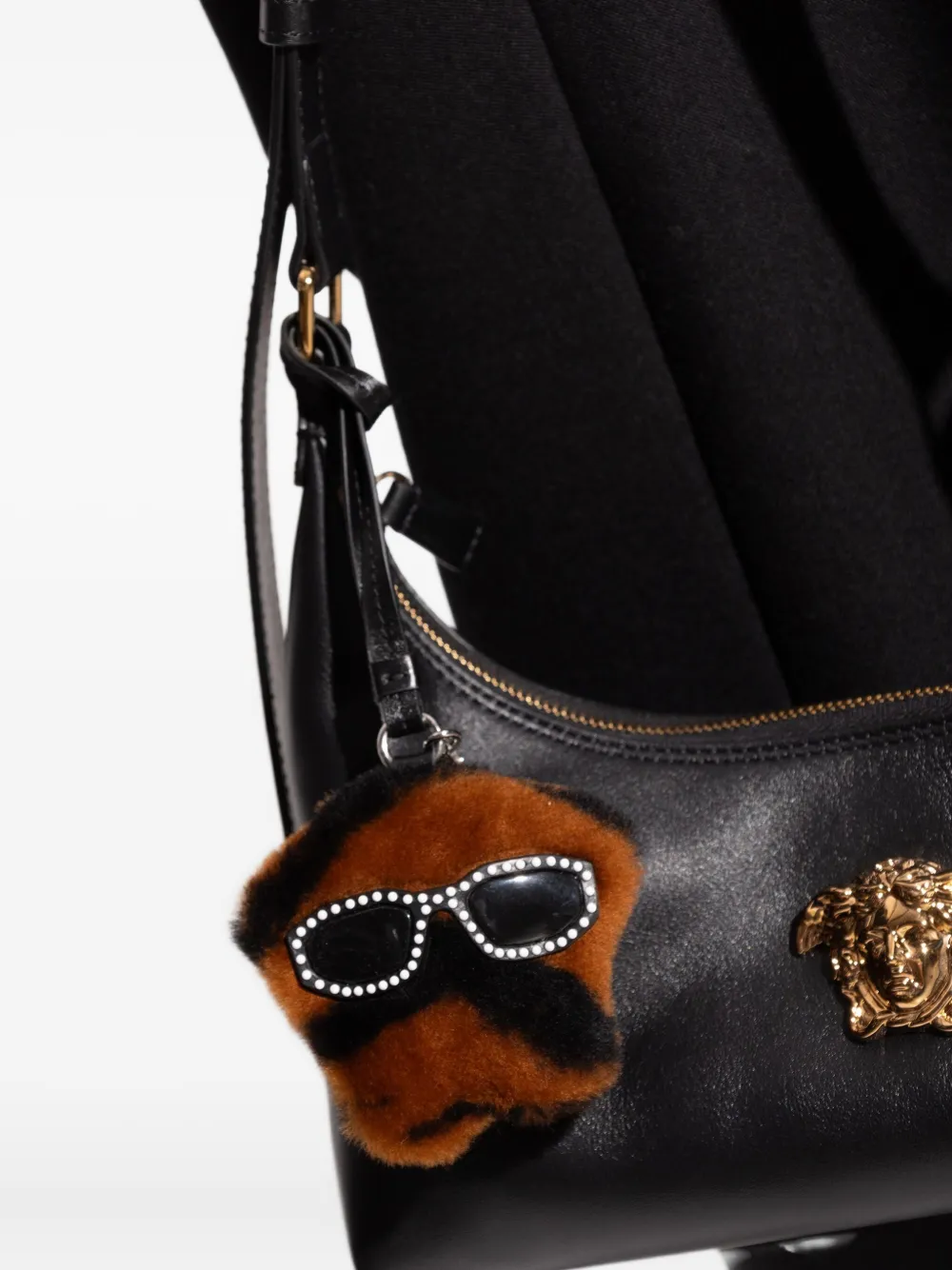 Versace faux-fur bag charm Bruin