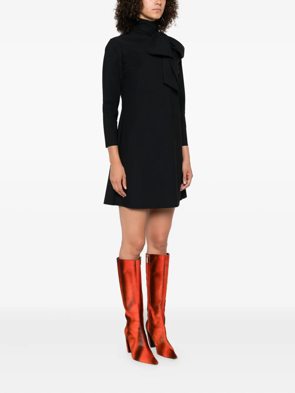 CHIARA BONI La Petite Robe Jurk met gestrikte hals en cropped mouwen Zwart