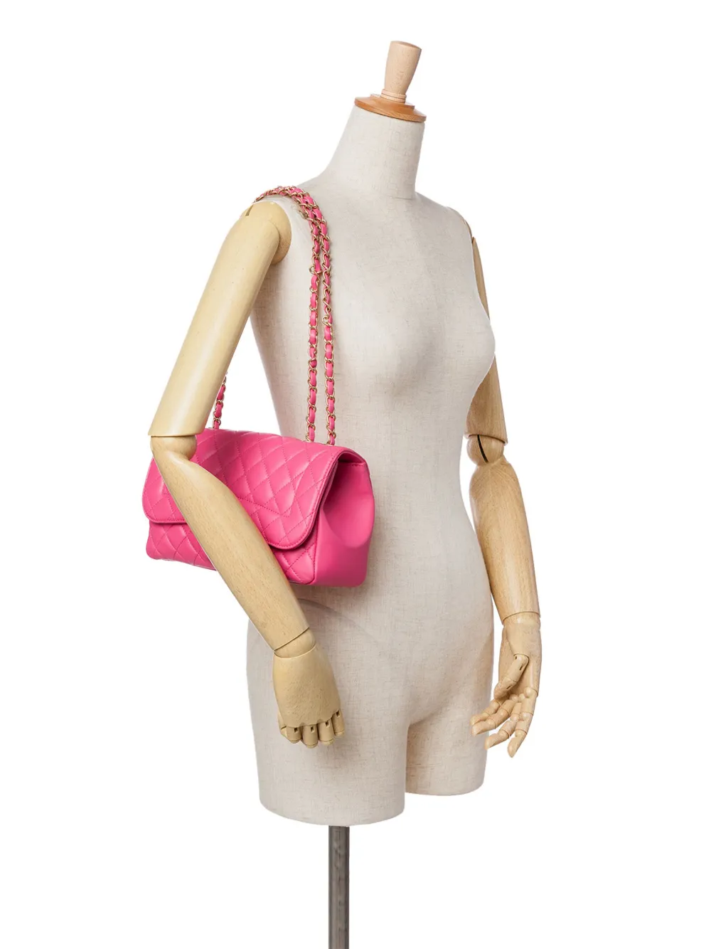CHANEL Pre-Owned 2015-2016 Medium Quilted Lambskin Mademoiselle Chic Flap shoulder bag | Pre-Owned | Image 2
