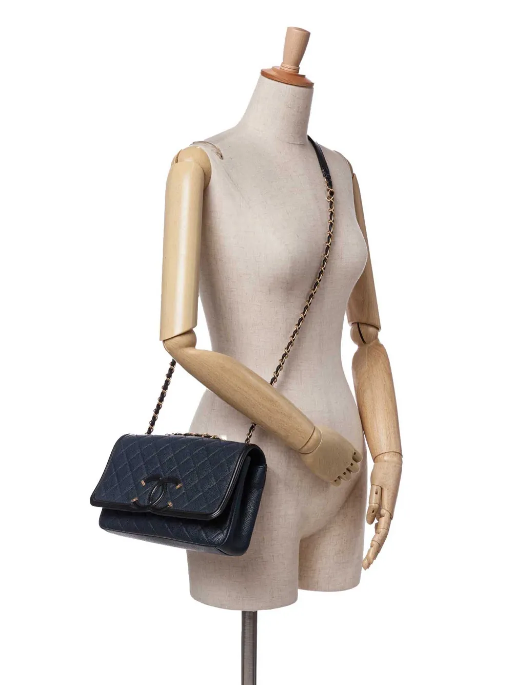 CHANEL Pre-Owned 2017-2018 Medium Bicolor Caviar CC Filigree Flap crossbody bag | Pre-Owned | Image 2