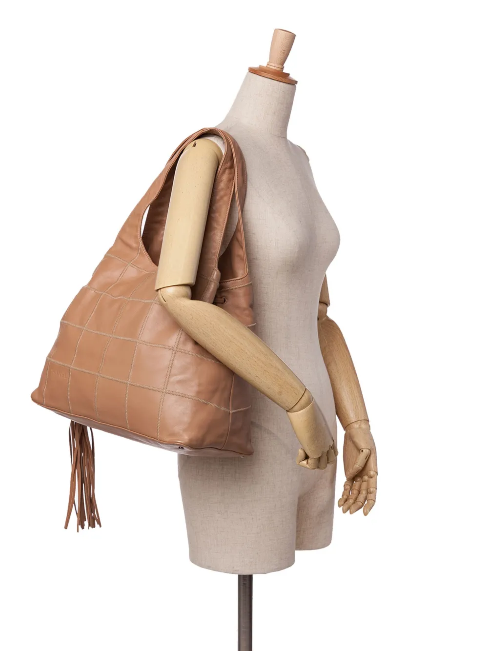 CHANEL Pre-Owned 2003-2004 Calfskin Square Stitch Tassel hobo bag | Pre-Owned | Image 2