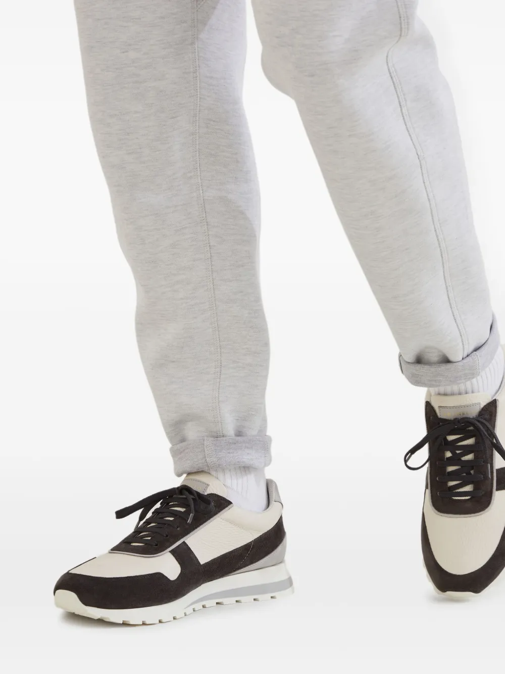 Brunello Cucinelli Sneakers met suède vlak Beige