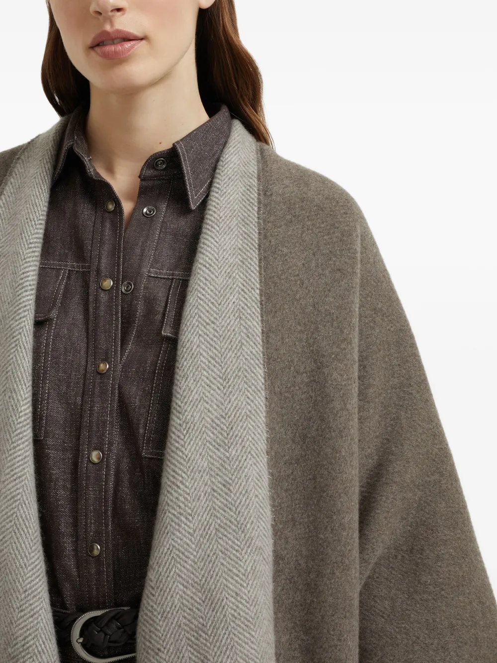 Brunello Cucinelli Herringbone-pattern Fringed Poncho In Gray