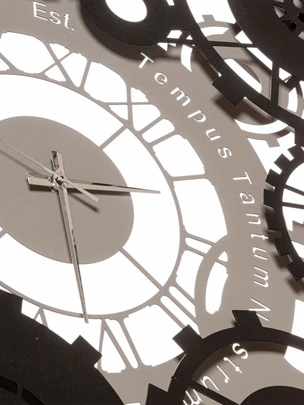 Arti & Mestieri Tempus wall clock | Clocks | Image 2