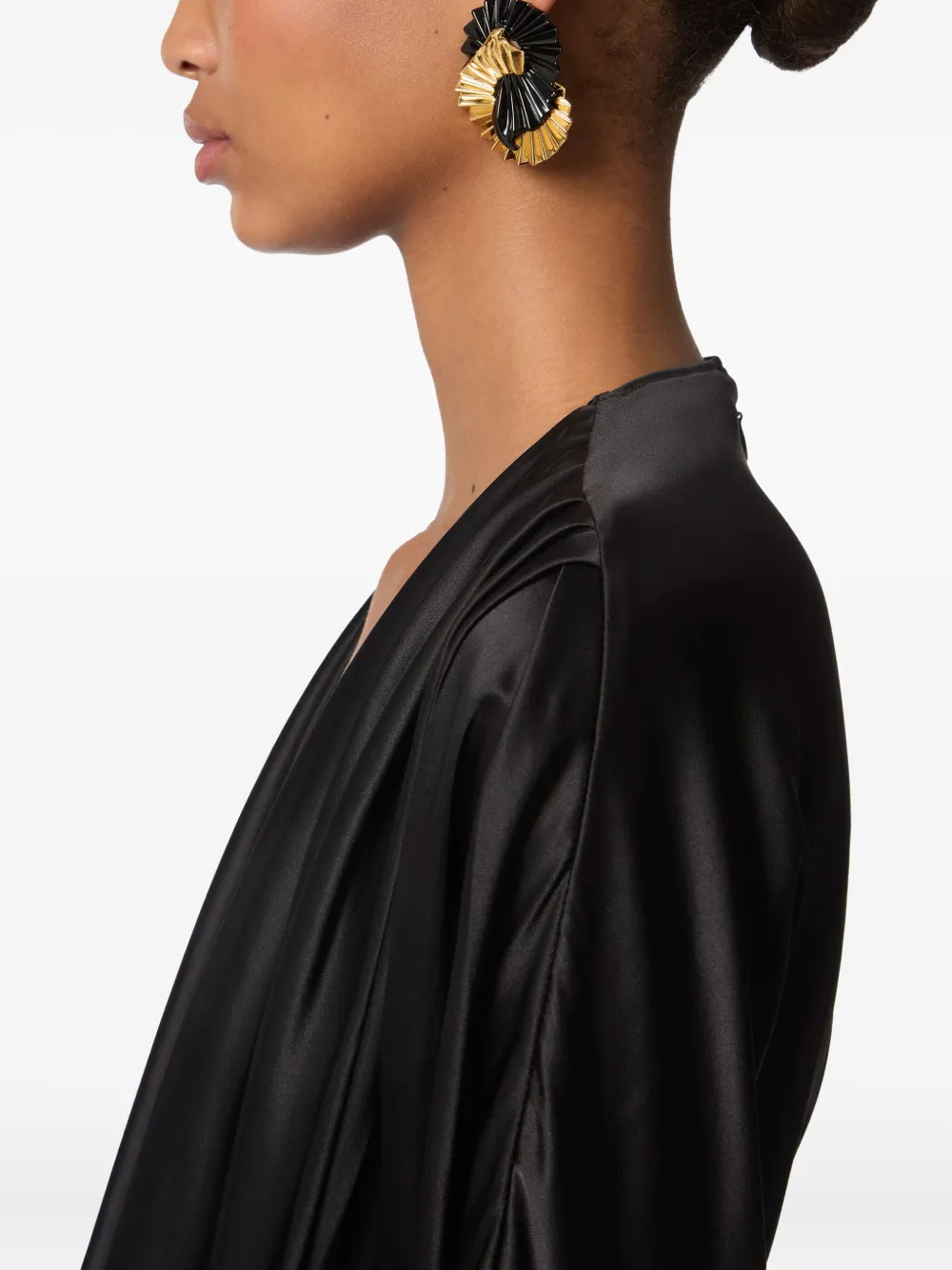 Nina Ricci Fluid Wings Pleated Earrings In Gold