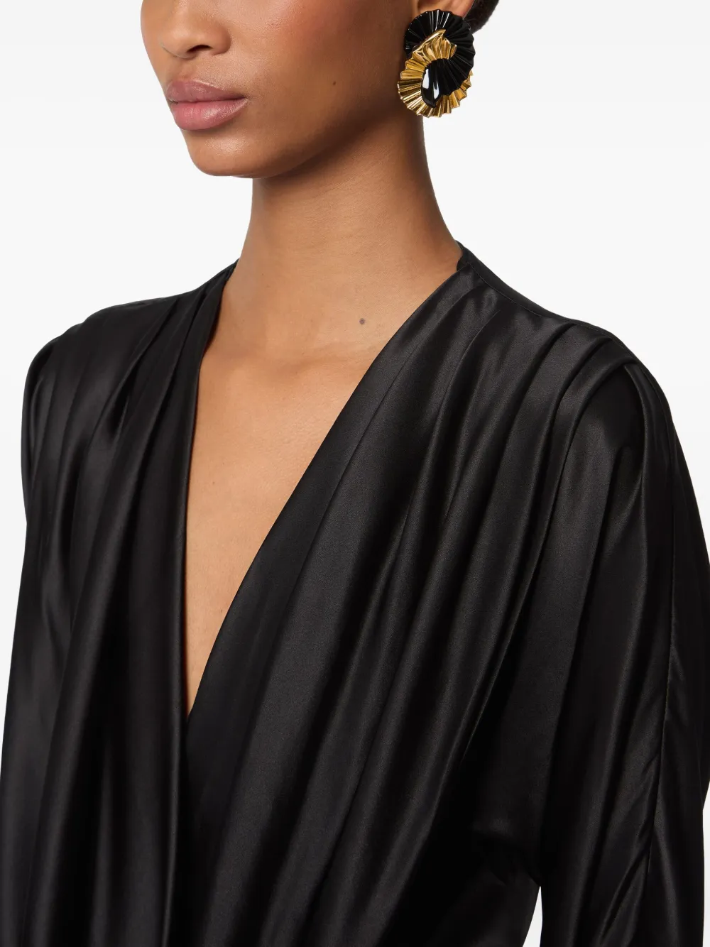 Nina Ricci Fluid Wings Pleated Earrings In Gold