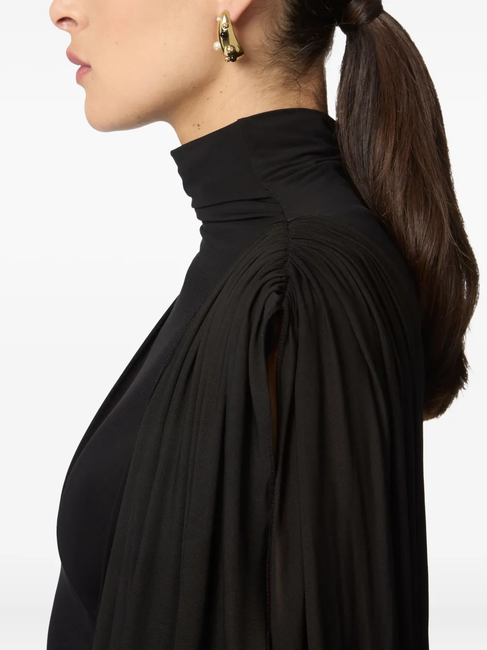 Nina Ricci curved pearl-embellished earrings | Image 2