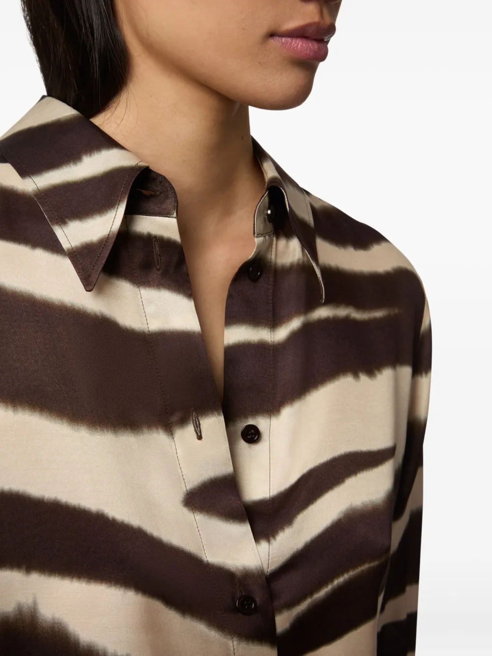 Nina Ricci Blouse met zebraprint en klokmouwen Bruin
