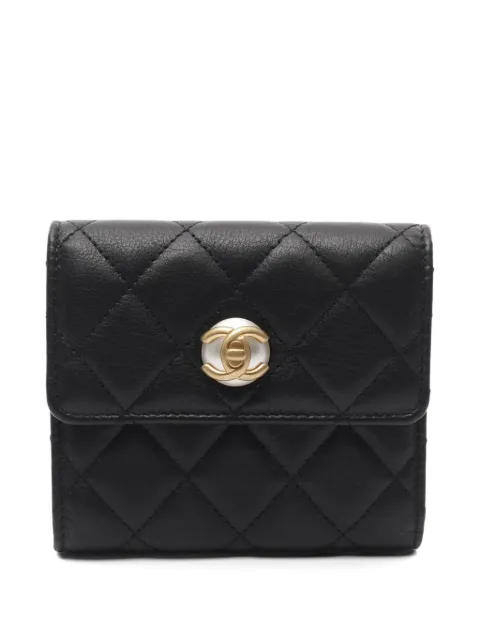 CHANEL Pre-Owned 2019 Coco Mark pearl wallet