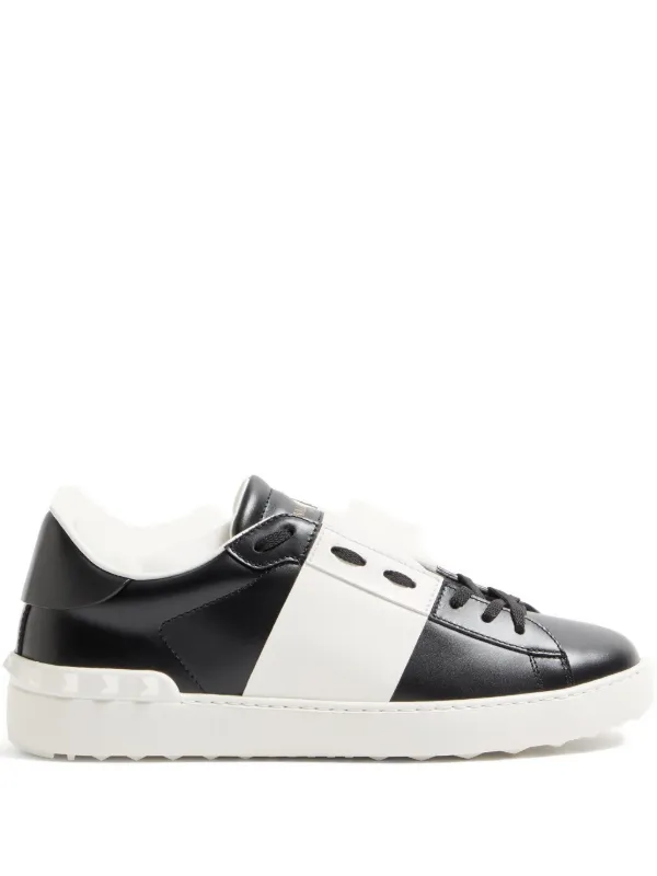 Valentino Garavani Leather low-top Sneakers Black FARFETCH IN