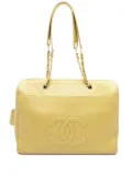 CHANEL Pre-Owned 1997 caviar-leather chain tote bag - Yellow