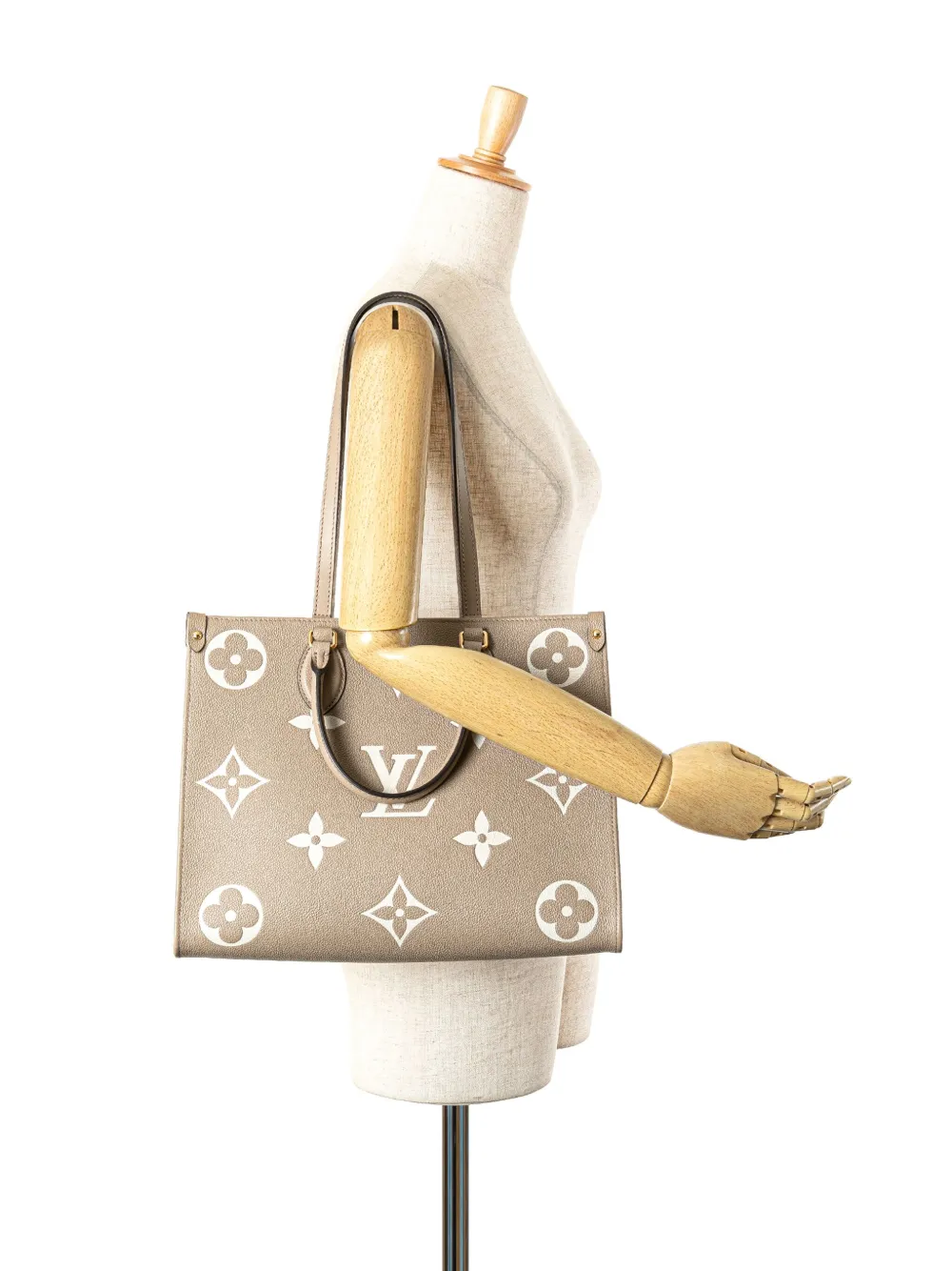 Louis Vuitton Pre-Owned 2021-2025 Bicolor Monogram Empreinte Giant Onthego MM satchel | Pre-Owned | Image 2