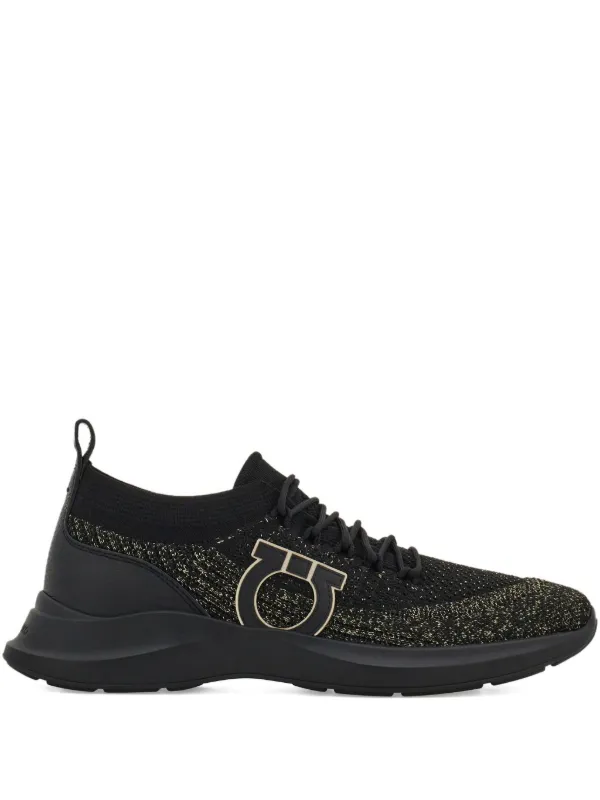 Salvatore Ferragamo フェラガモ ガンチーニ ニットスニーカー Ferragamo ガンチーニ ニットスニーカー | ブラック | FARFETCH JP