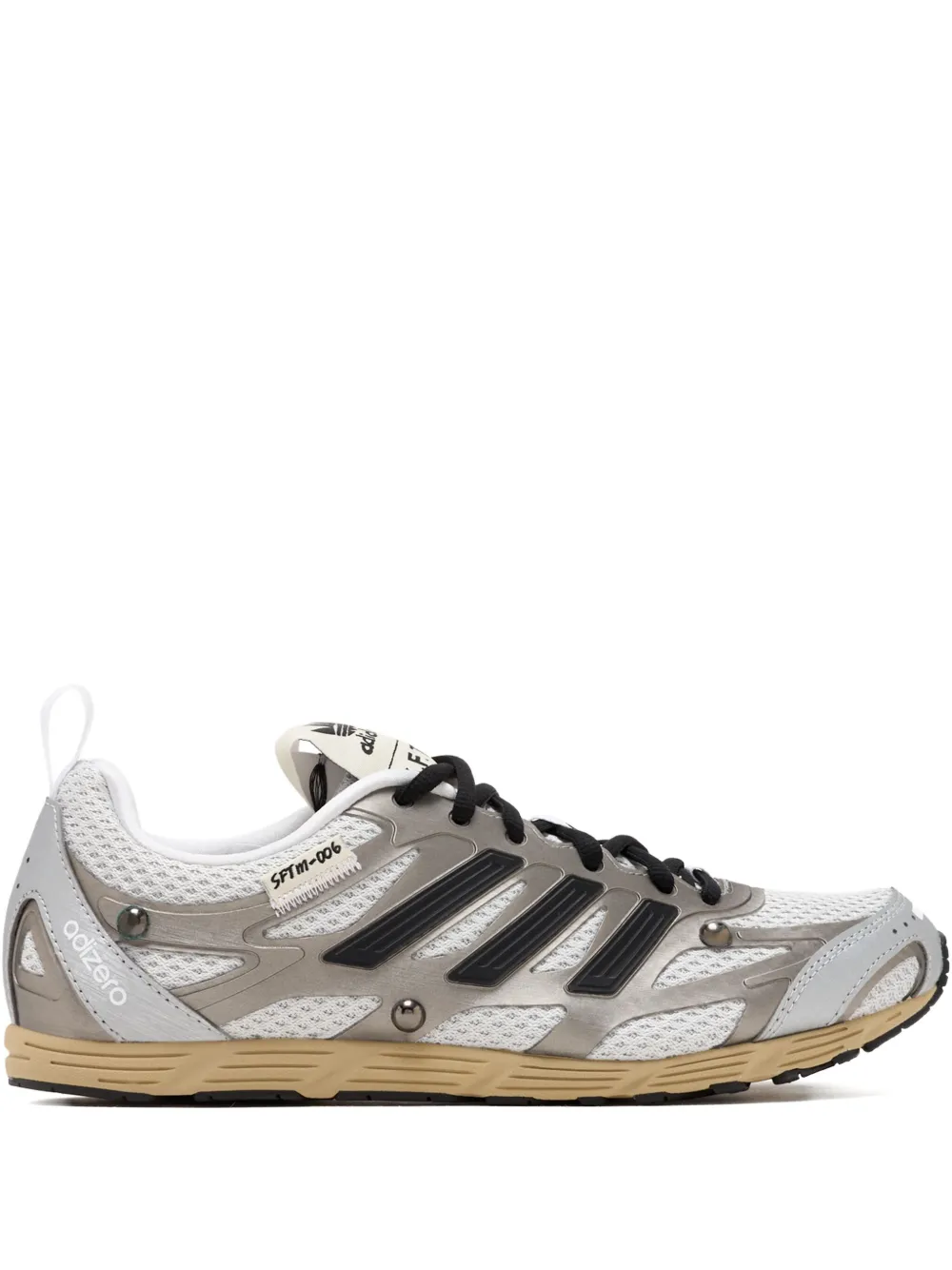 Adidas x AMG Motorsport Adizero Adios Pro 4 MG gestreepte low-top sneakers Zwart