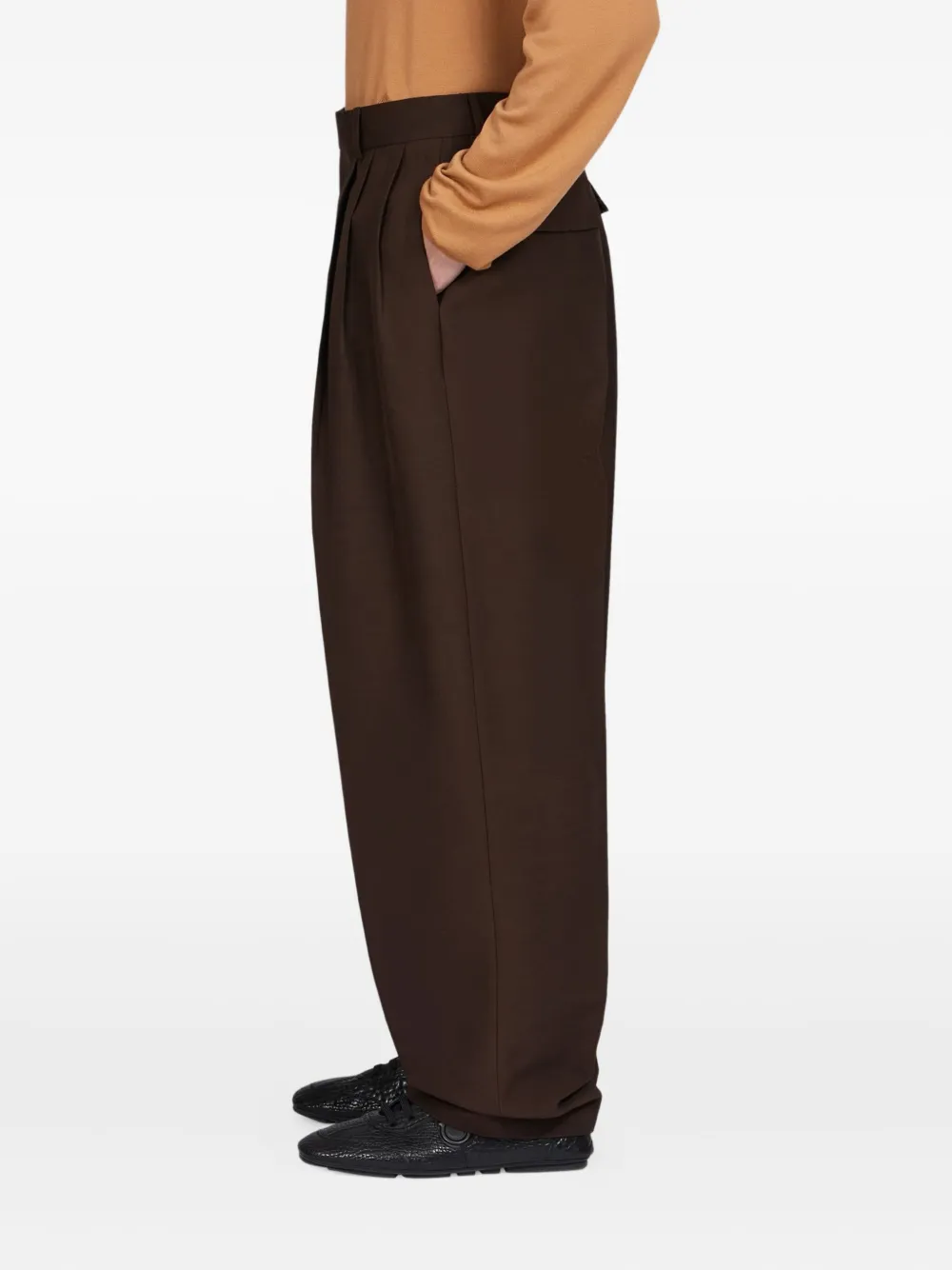 Ferragamo Pleated Tailored Trousers In Green