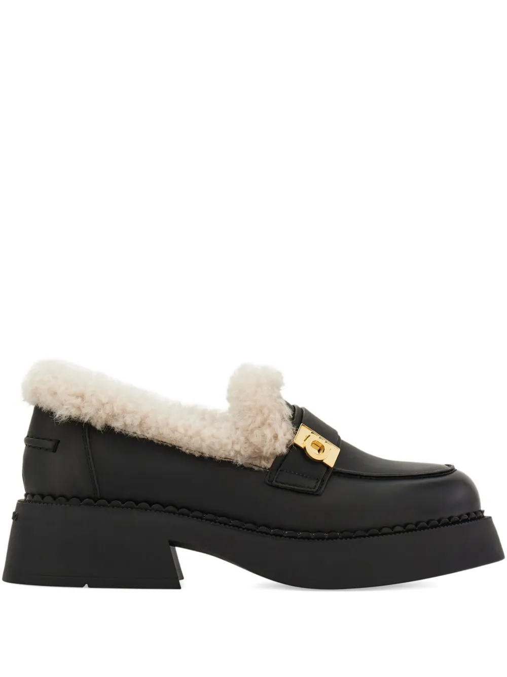 Ferragamo Hug-buckle loafers Zwart