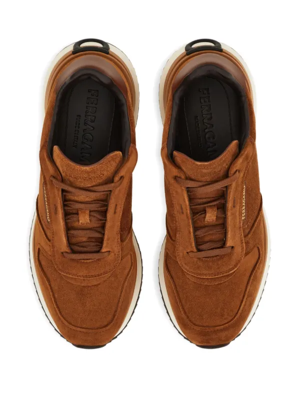 フェラガモ ブラウン スエード レザー スニーカー Ferragamo スエード スニーカー | ブラウン | FARFETCH JP
