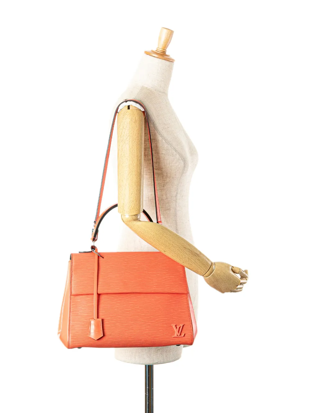 Louis Vuitton Pre-Owned 2016 Epi Cluny MM satchel | Pre-Owned | Image 2