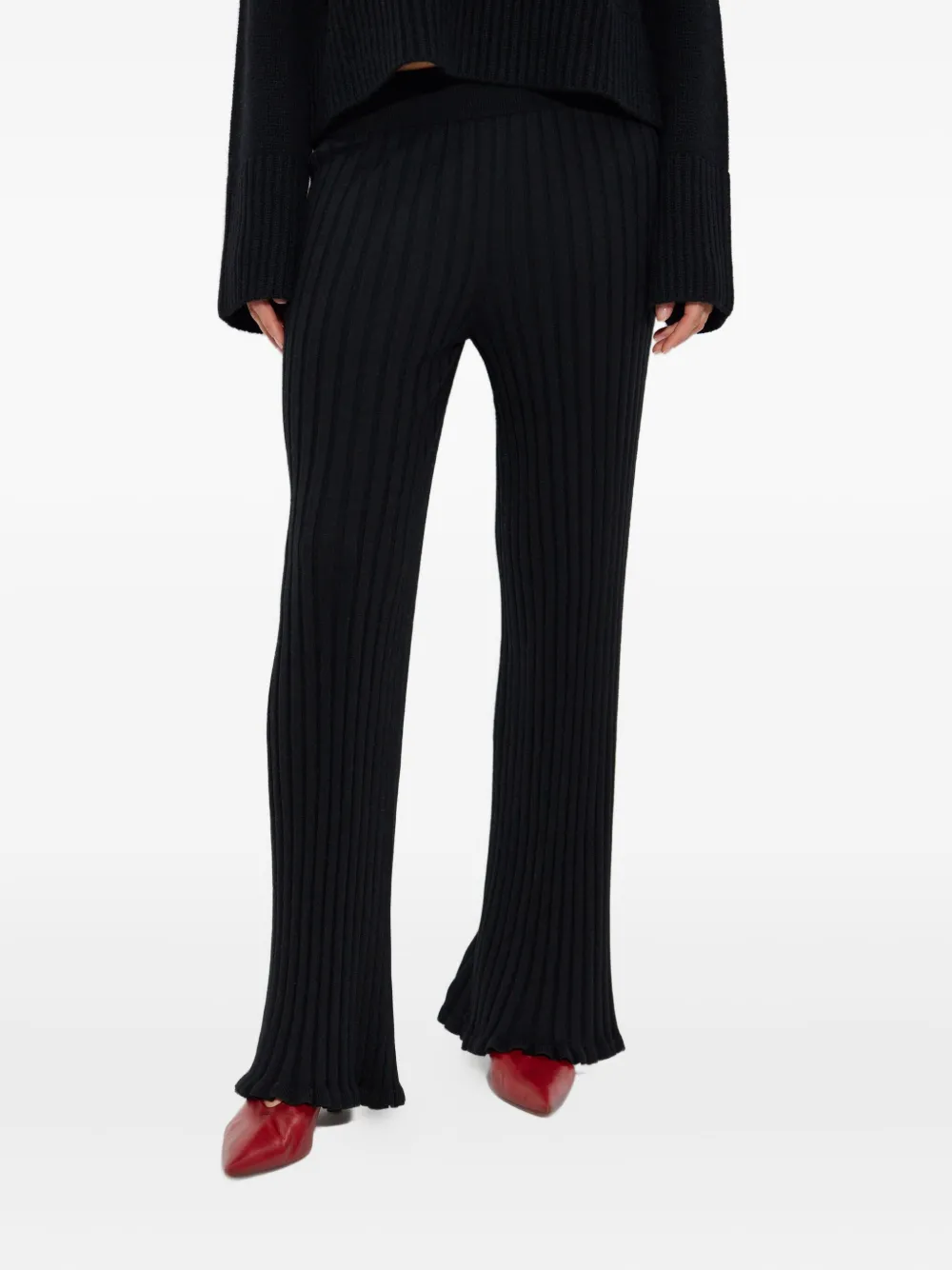 Lisa Yang ribbed-knit flared trousers Zwart