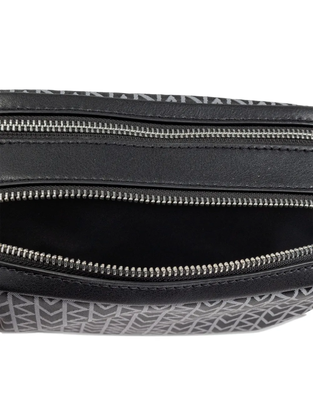 Michael Kors Crossbodytas met chevron patroon en ketting Zwart
