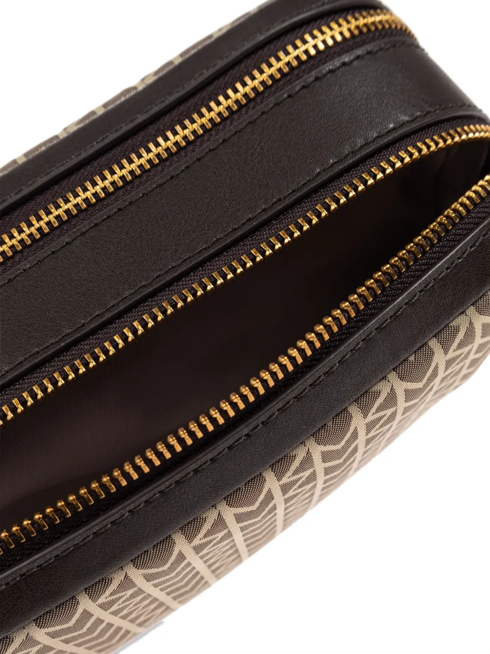 Michael Kors chevron-pattern chain-strap shoulder bag Beige