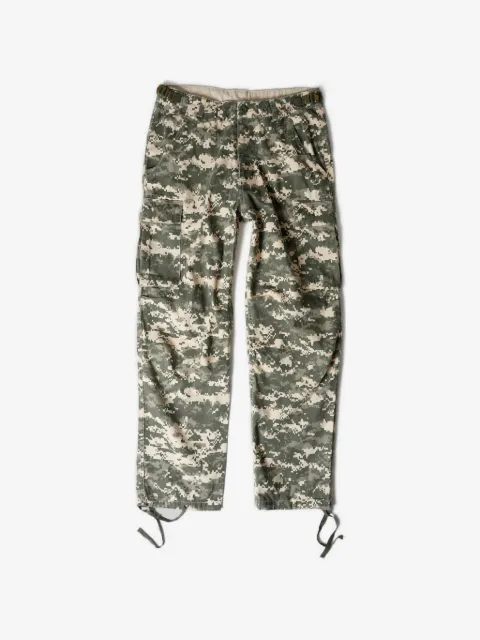 PATTA pantalon cargo à motif camouflage