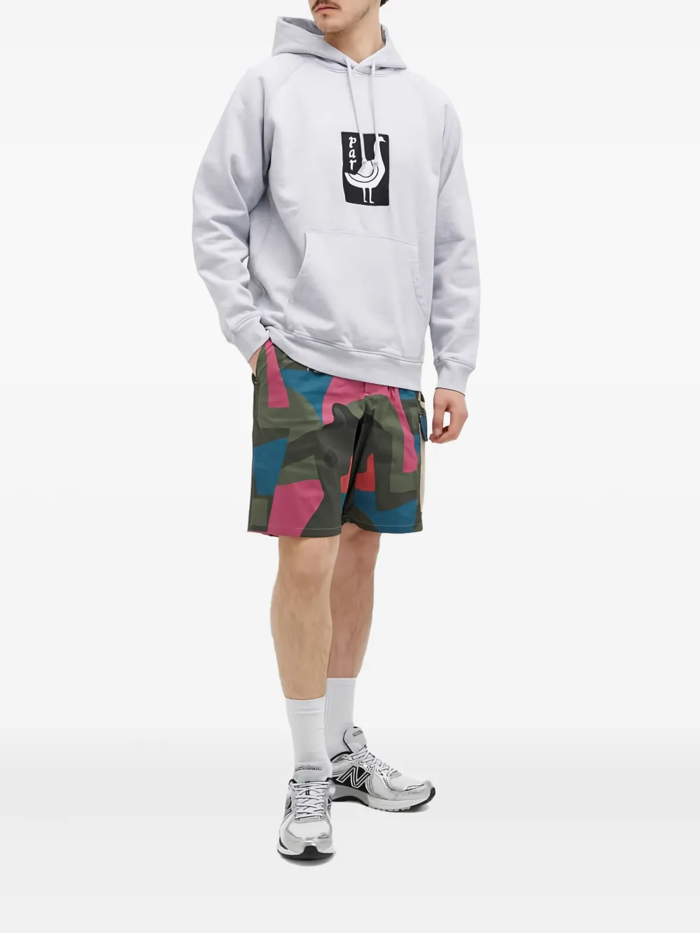 BY PARRA abstract-print shorts - Groen
