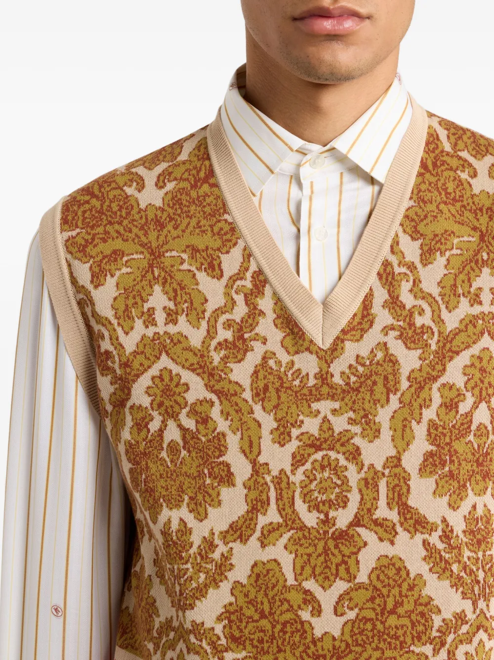 ETRO jacquard-pattern v-neck waistcoat Bruin
