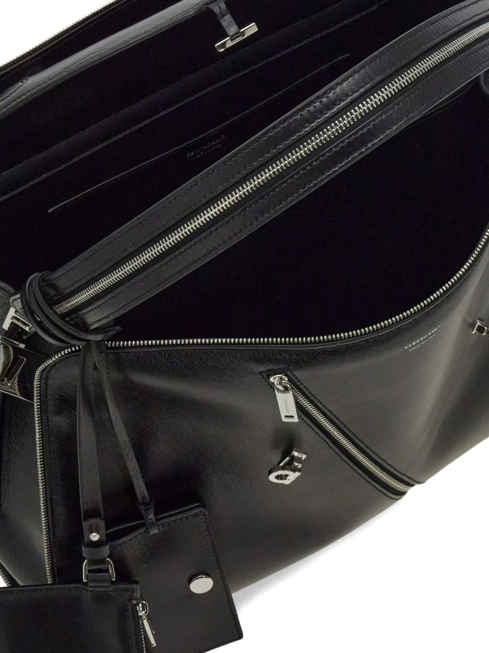 Large Hug Zip-Detail Shoulder Bag