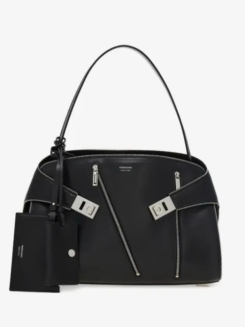Ferragamo Hug Soft 拉链细节中号单肩包