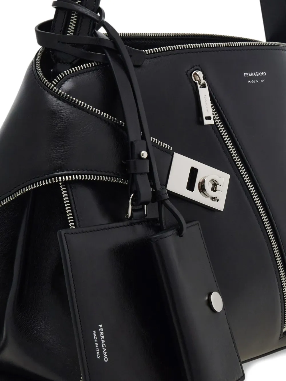 Ferragamo medium Hug Soft zip-detail shoulder bag Zwart