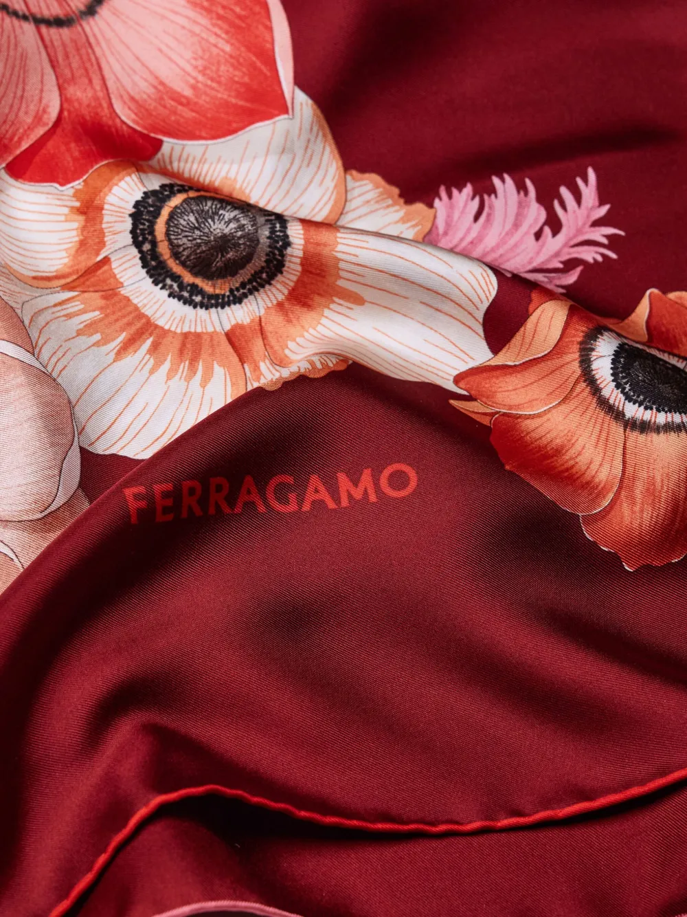 Ferragamo Sjaal met bloemenprint Rood