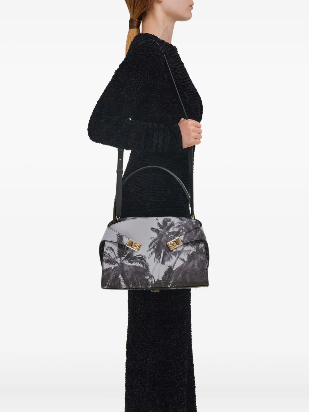 Ferragamo medium Hug shoulder bag - Grijs