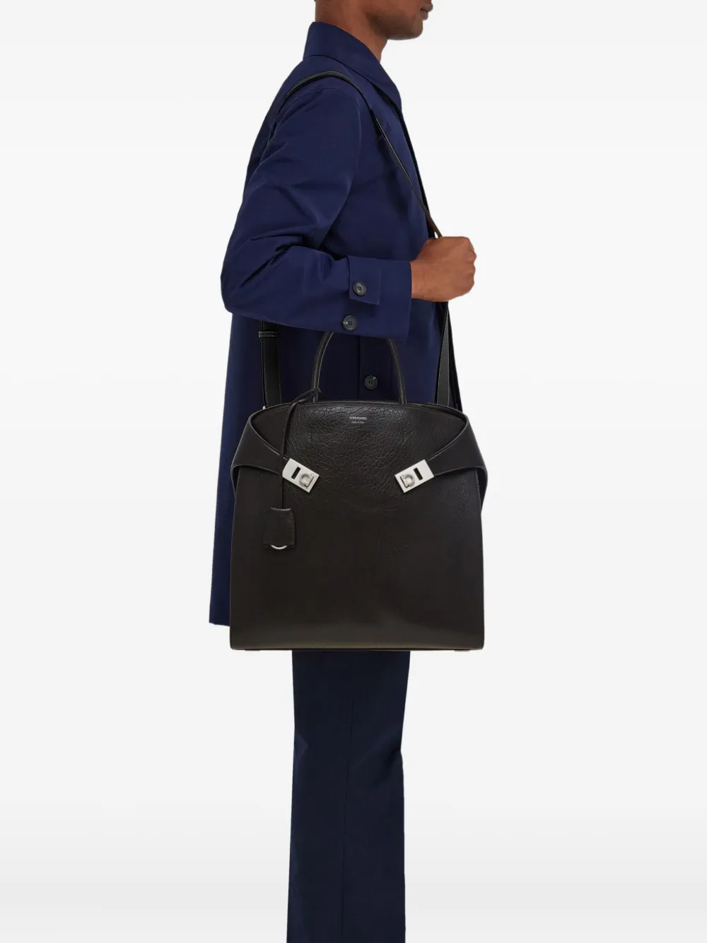 Ferragamo Hug Gancini-buckle tote bag Zwart