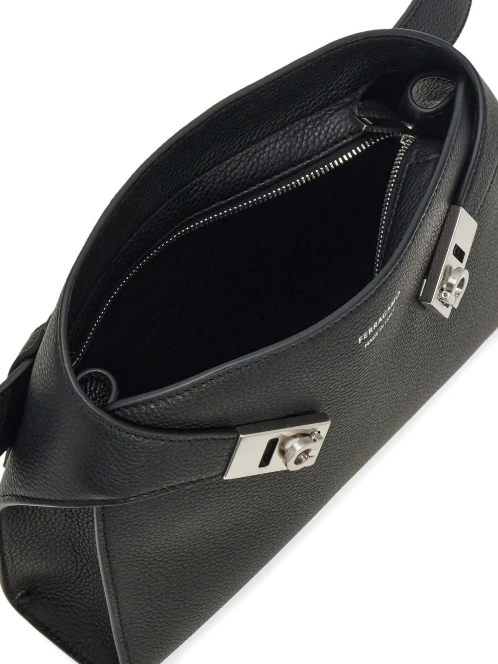 Ferragamo bridge-closure belt bag Zwart