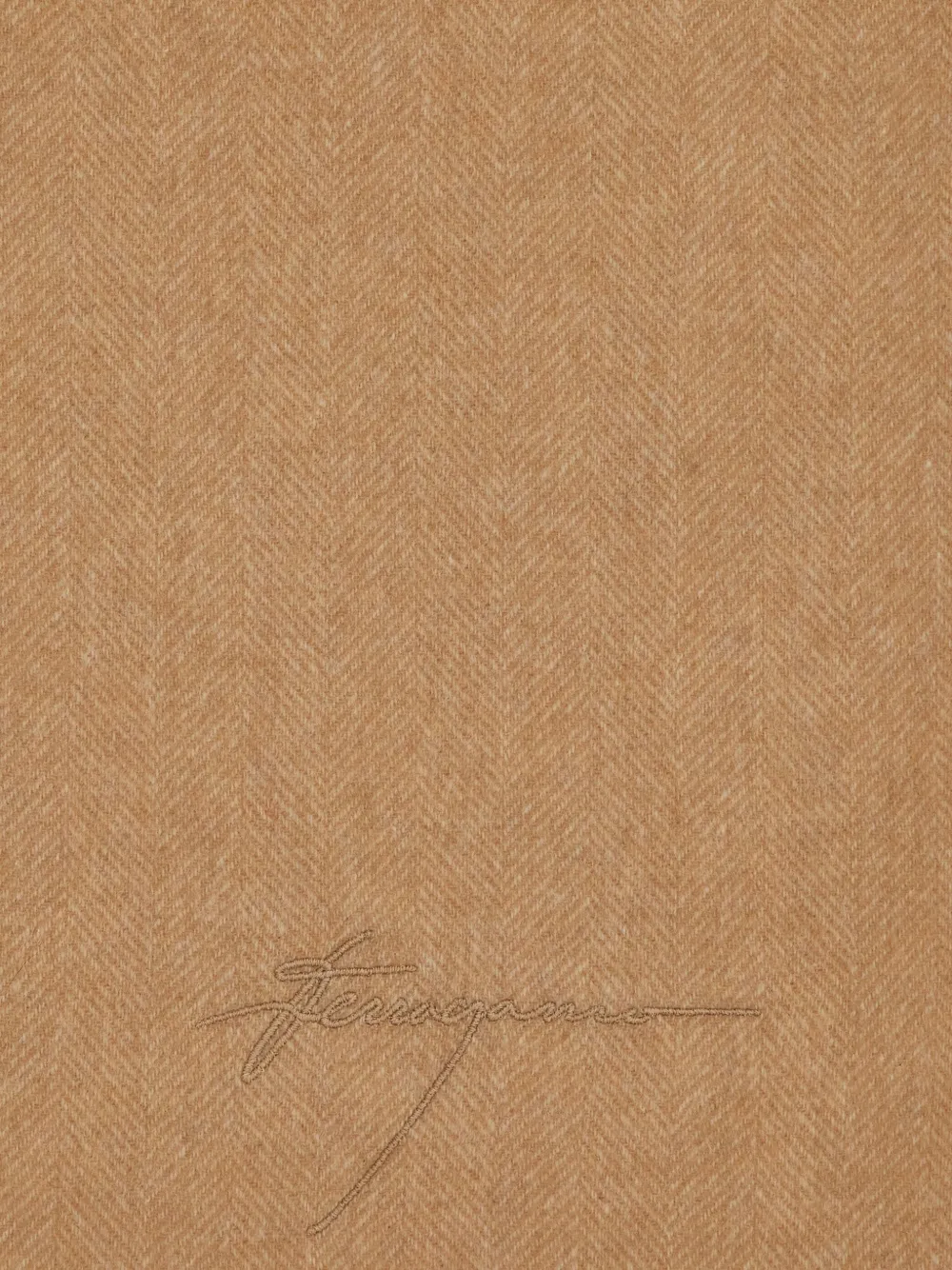 Ferragamo Sjaal met chevron-patroon en franje Beige