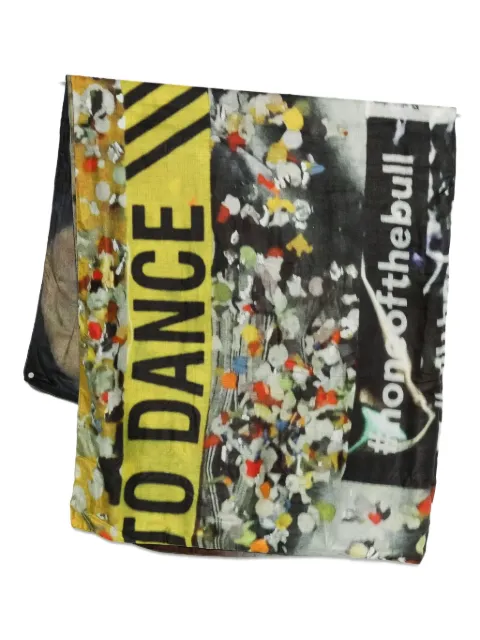 TALKING WALLS letters-print scarf
