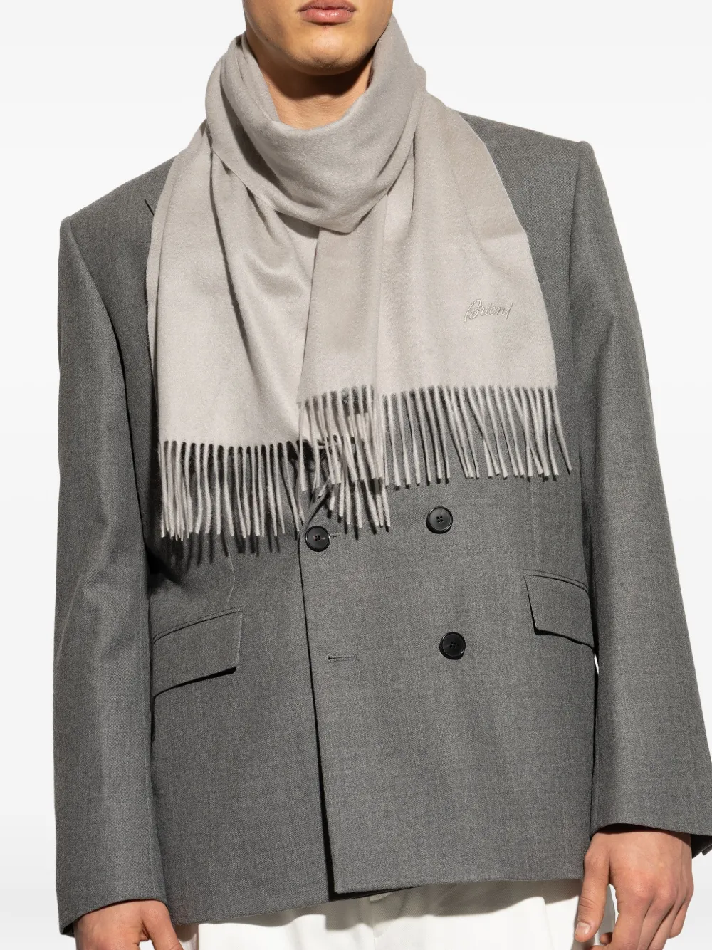 Brioni logo-embroidered fringe scarf Grijs