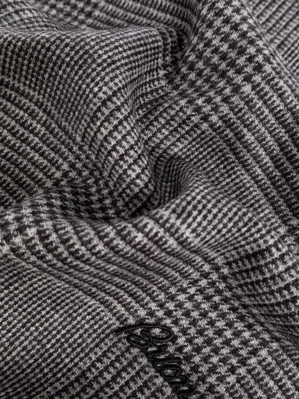Brioni houndstooth-pattern fringed scarf Grijs