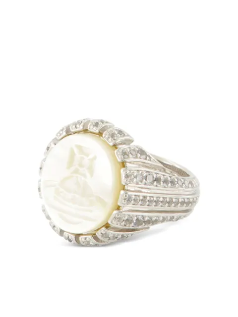 Vivienne Westwood anillo Josefa con madreperla