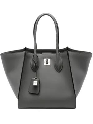 Ermanno Scervino 黒 レザーバッグ ERMANNO SCERVINO black leather FAUBOURG LARGE Shoulder Bag