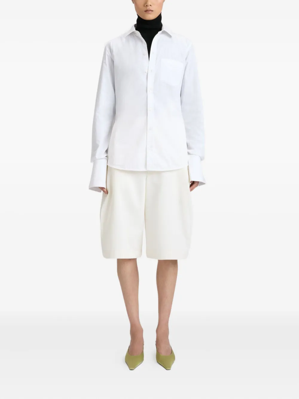 Victoria Beckham Knielange shorts met detail Beige