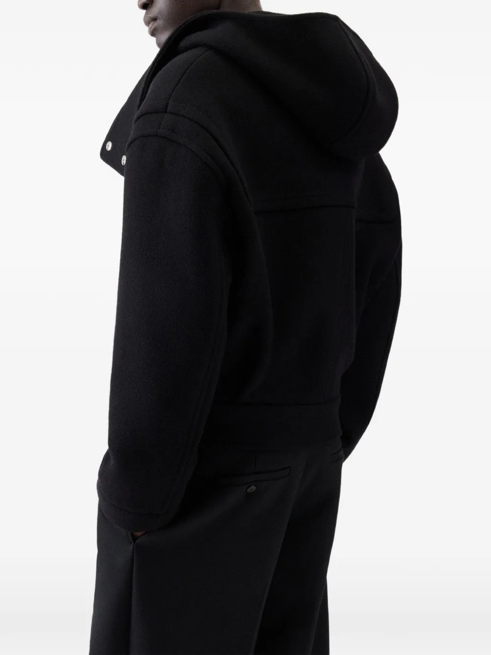 Jacquemus Le Duffle Cabana jack met houtje-touwtje sluiting Zwart
