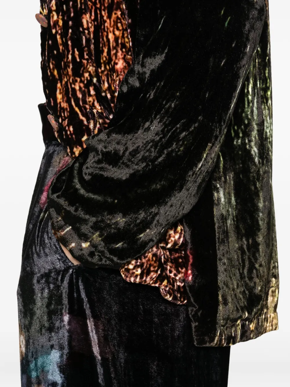 Yavi Metallic-effect Silk Velvet Jacket In Black